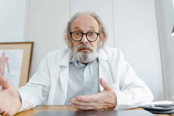 Quand et pourquoi solliciter un avocat pour résoudre un litige commercial ?